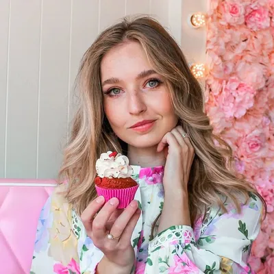 Jill ๐ girly parisian fashion profile
