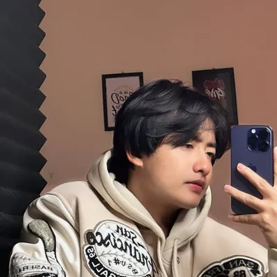 ๐๐ข๐ซ๐ฌ๐จ๐ง๐ ๐๐จ๐ง๐ ๐ก๐๐ง๐ โข ~ โก๏ธ profile