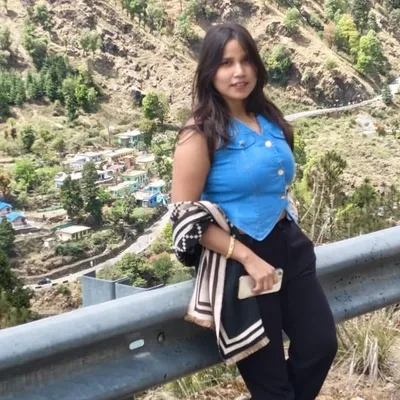 Pooja♥️ profile