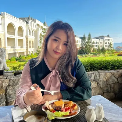 Sylvia Tam profile