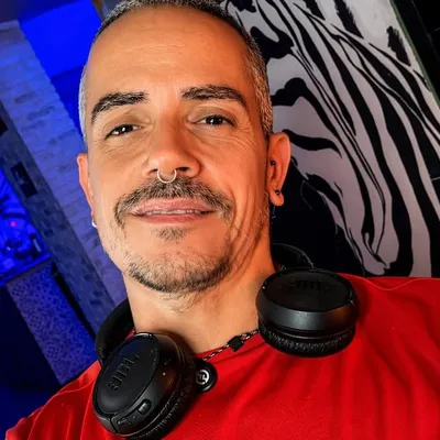 JLu | Entre burpees y locuras profile