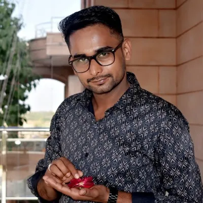 MaHeNdRa PaTeL profile