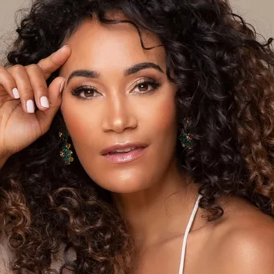 Jo-Ann Strauss profile