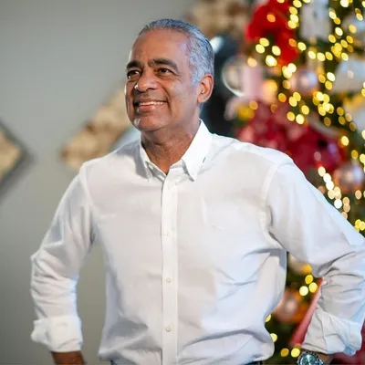 Joel Santos Echavarría profile
