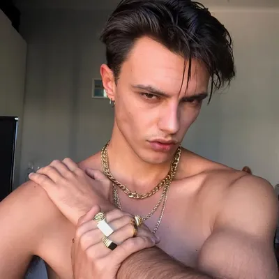 JOEL ESCALONILLA profile