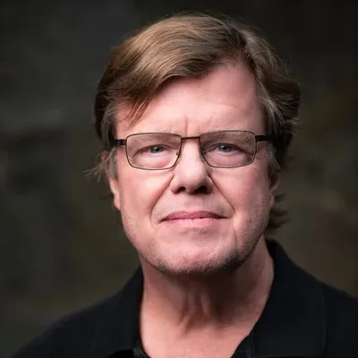 joe mcnally Instagram profile photo