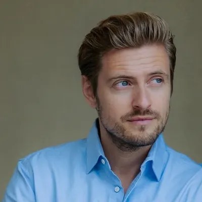 Jörn Schlönvoigt profile
