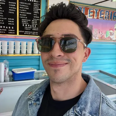 Joey Domínguez profile