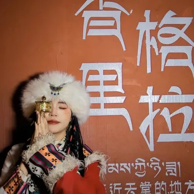 贝贝.佐伊 profile