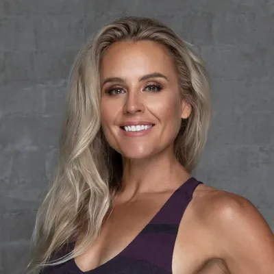 Jana Webb profile