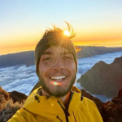 Johan avec un J Instagram profile photo