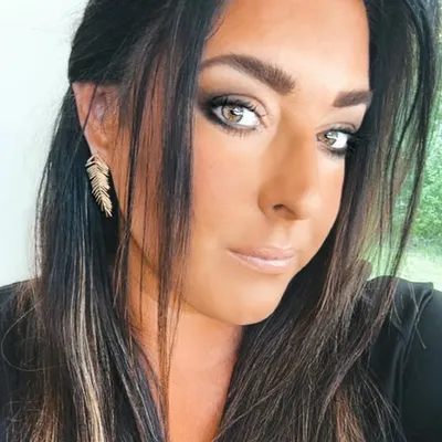 Johanna Meszaros profile