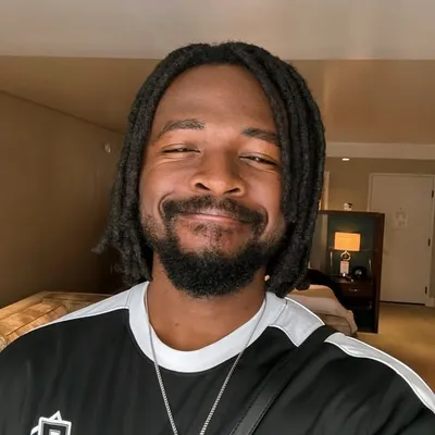 Johnny Drille profile