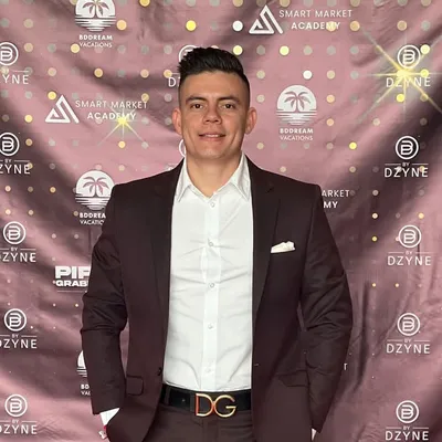 Johnson Vivas profile