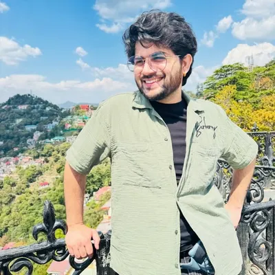 Johny Vick (Singer, Music Director nd Composer) profile