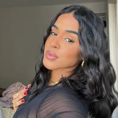 Joice Valadares profile
