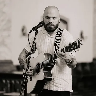 Singer|songwriter|vocal coach profile