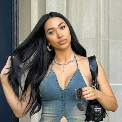 JOLENE | petite fashion style Instagram profile photo
