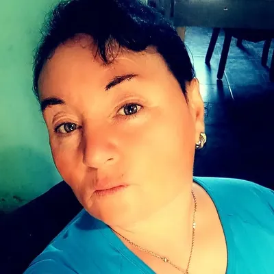 Julia Fajardo profile
