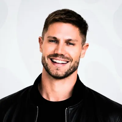 JONΛS SULZBΛCH A+ profile