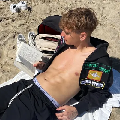 Jonas Wuttke profile
