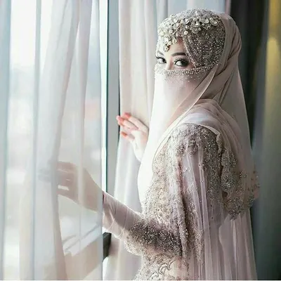 فساتين للبيع اون لاين profile