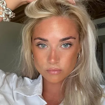 Josefine Caarle profile