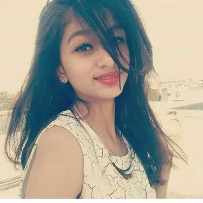 simple girl profile