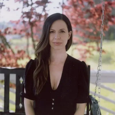 Joy Williams profile