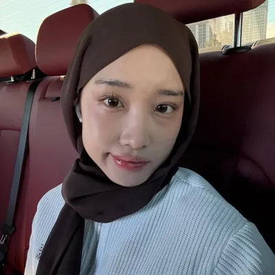 Sabrina Azhar 사브리나 profile