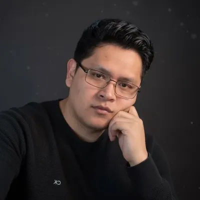 JuanCa Gonzales | Tech & Negocios profile
