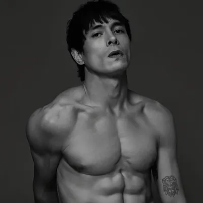 Jake Cuenca profile