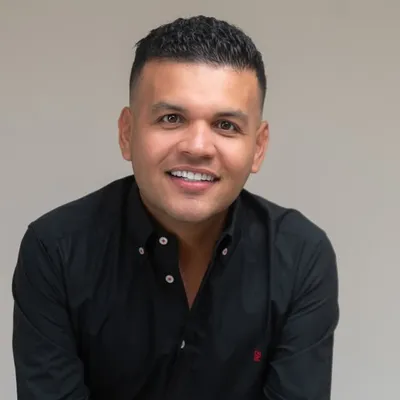 Juan K Vega Manager profile