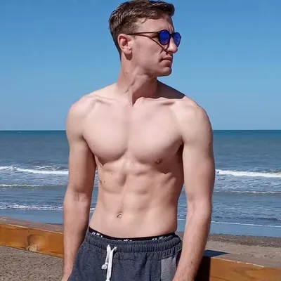 Juan Tangredi profile