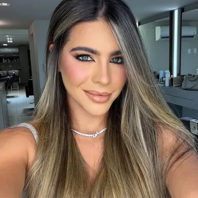 Julia Xavier Lira Meireles profile
