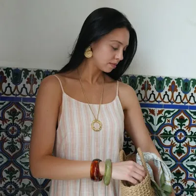Julia Romano profile