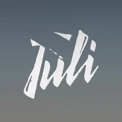Juli profile