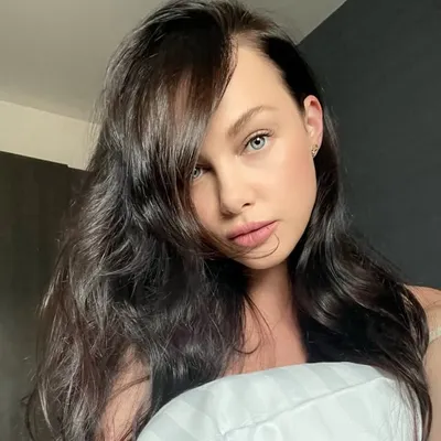 Julia Sakhnevych profile