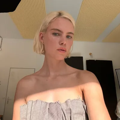 Julia Almendra profile