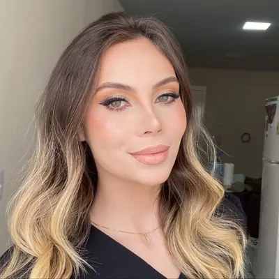 Julia Schulze profile