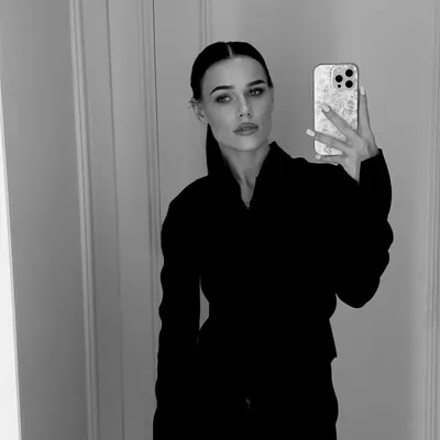 Julianna. B. 🖤 profile