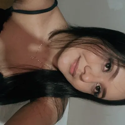 Julia Petsch profile