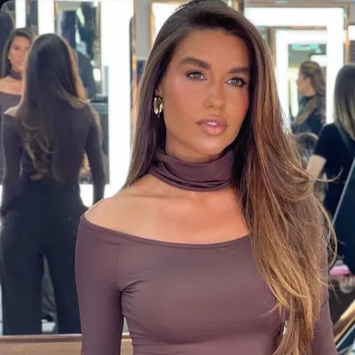 Júlia Ballarini profile