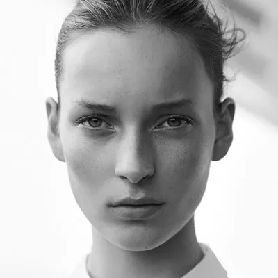 Julia Bergshoeff profile