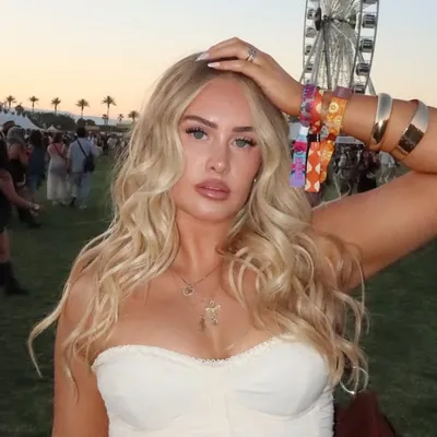 Julia Brads profile