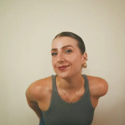 Julia Forti profile