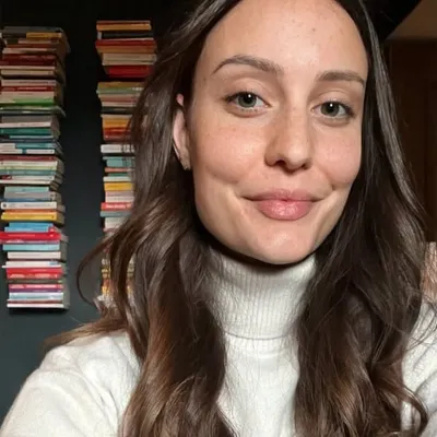 Julia Elle profile