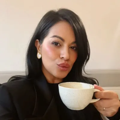 Juliana Hernandez | Fashion Art profile
