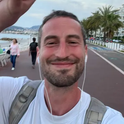 JULIAN ESSINK profile
