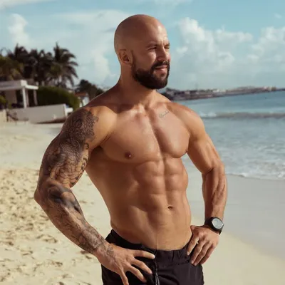 Julian Hierro | Vegan Fitness Coach profile